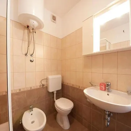 Anec Apartman Supetar